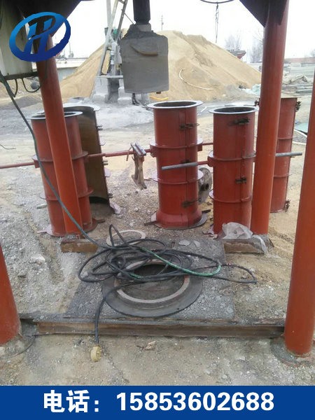 立式挤压水泥制管机