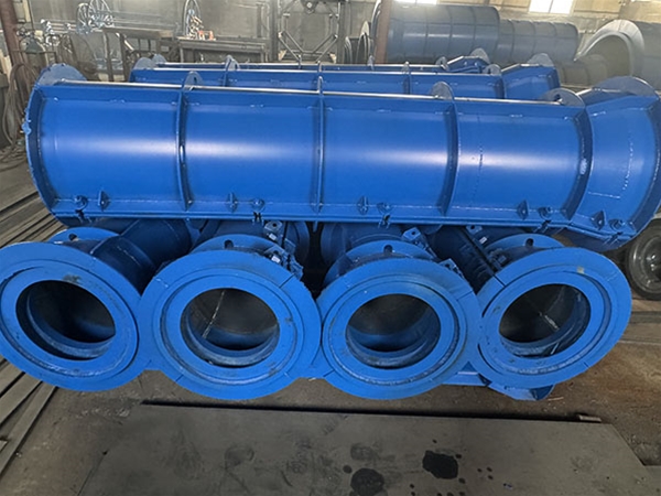 Cement pipe mold