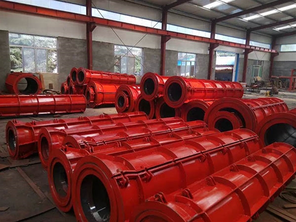 Cement pipe mold