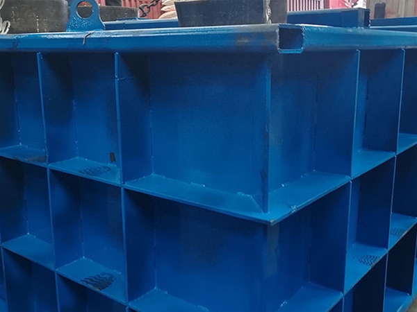 Cement pipe mold
